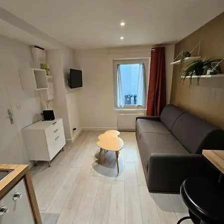 Neuf, Equipe * Rouen